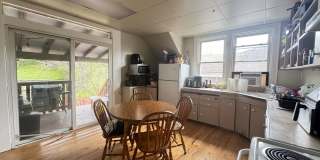 6 bed/2 bath on Probasco St., Mins. from UC for Only $700/pp ($4200/mo)! $250 SIGN ON BONUS FOR LTO!!! Gallery 23