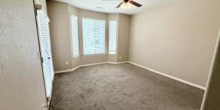 1049 N Leverett Avenue Gallery 11