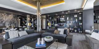 The Warner Gallery 27