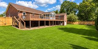 3 bedroom one- level beauty in North Johnson City! Gallery 38