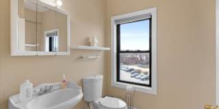 1046 N Milwaukee Avenue Gallery 5