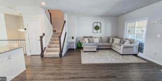 5426 GREENPOINT Lane Gallery 22