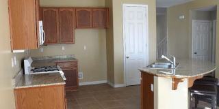 Lovely 5 Bed/3 Bath Home At Chapman Heights Community! Gallery 8
