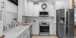 4221 Bluff Harbor Way Gallery 18