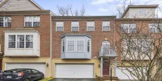 8873 ROYAL DOULTON Lane Gallery 1