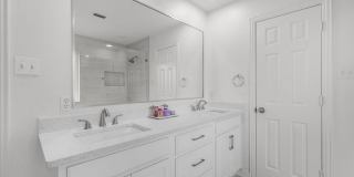 Luxury Lease on 1+ Acre with Saltwater Pool & Workshop in Ponder ISD! Gallery 25