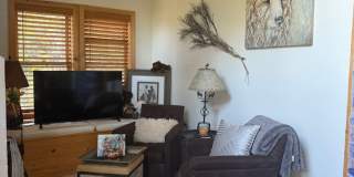 Charming Tahoe Donner Log Cabin with Hot Tub Gallery 10