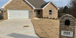 Beautiful 4 Bedroom Home Gallery 1