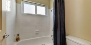 The Retreat Apartments Gallery 12