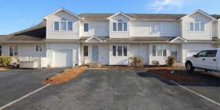 Updated 3Bed 3Bath Townhouse in Plantation East Gallery 1