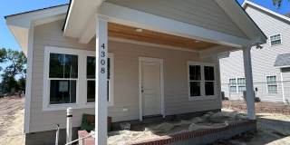 Newer Construction 3 Bedroom House Gallery 1