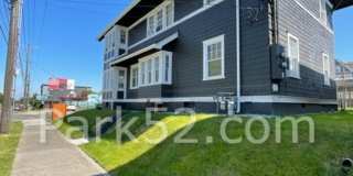 2 Bedroom Duplex with Additional Storage- Small Pets Allowed! Gallery 1