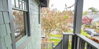 1208 East Barclay Court Gallery 3