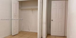 2400 NW 22nd Ct Gallery 6