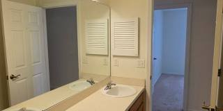 Spacious 4 Bdrm / 2 BA with 2 car garage Gallery 38