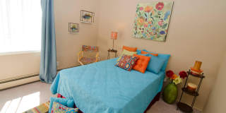 Towne Square Gallery 33