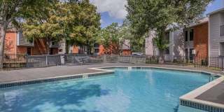 Del Lago Apartments Gallery 16
