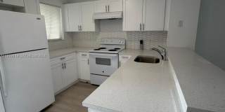 8730 N Sherman Cir Gallery 3