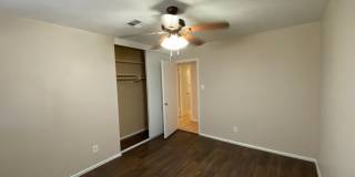 3 Bedroom Home in Phoenix with lots of character! Gallery 12