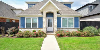 4 Bedroom 3.5 Bathroom Home in the heart of Fayetteville, AR!! Gallery 1