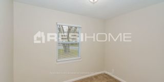 2203 Norman Avenue Gallery 10