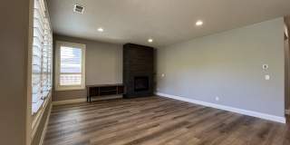 Elegant South Cooper Mountain Home with 4 Bedrooms, Bonus Room, Main-Level Suite & Designer Finishes Gallery 16