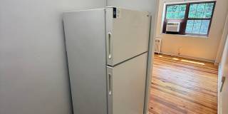 5424 Fifth Avenue Gallery 216