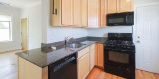 1210 W. Waveland Apt. Gallery 4