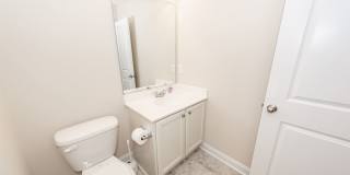 4 Bedroom 3.5 Bath Townhouse in Kingsbridge at Park West - Mt Pleasant Gallery 38