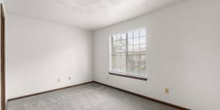 Greenbrier Living Near Shopping, Dining & Major Chesapeake Conveniences at this COMPLETELY REHABBED 2BR, 1.5BA Townhouse! Gallery 18