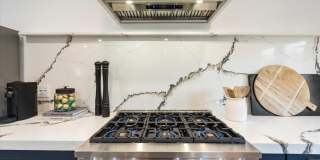 3827 E HAZELWOOD Street Gallery 13