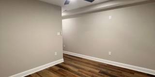 615 N. Calhoun Street Gallery 28