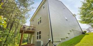 Like-New 4 bedroom 2.5 bathroom home with Custom Touches, open floor plan AND a Cul-de-sac lot! Must see! Gallery 38