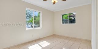 1430 SW 102nd Ct Gallery 26