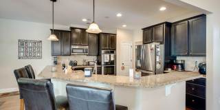 520 Equinox Loop Gallery 16