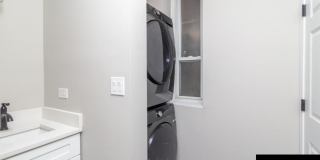 1364 W Ohio Gallery 7