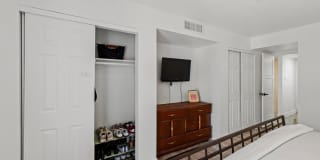 1010 E OSBORN Road Gallery 20