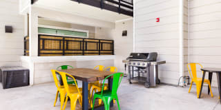 Pierpont By Urbana Gallery 66