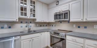 1 Bedroom Condo in Building with Amenities! 1 Bedroom Condo in Building with Amenities! Gallery 11