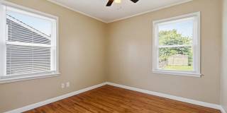 Charming 3 Bedroom 1 Bath near Route 66! Gallery 16