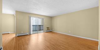 Spacious 2 Bed / 2 Bath Condo in Quiet Denver Community with Pool & Gym Gallery 11