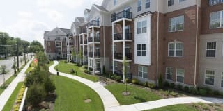 Woodmont Station at Cranford Gallery 26