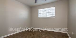 1909 18th Place North Gallery 9