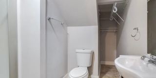 Downtown Savannah 1 Bed Gallery 7