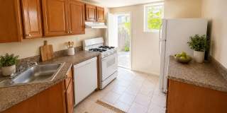 Room to Spread Out in This Pet-Friendly 2-Bedroom Home Gallery 5