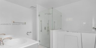 9075 SW 48th Ter Gallery 21