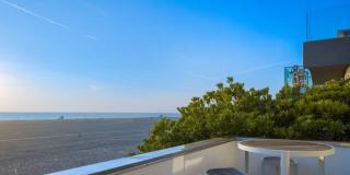 1347 Palisades Beach Rd Gallery 52