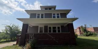 626 East Dayton Street Gallery 1