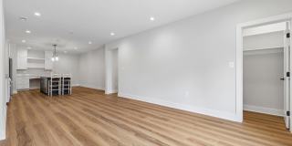 6101 BERKSHIRE DR Gallery 5