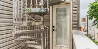 Huge 4 bed 3 bath home in point breeze. MODERN, PATIO, ROOF DECK JULY 15 Gallery 24